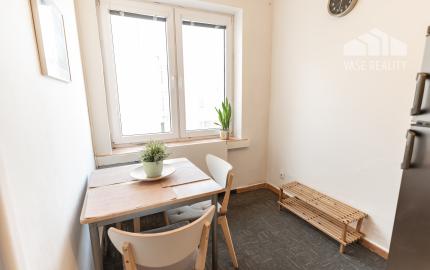 Na prenájom 1 izb. byt 42 m², klimatizovaný, Kúpeľná  ul, BA I – Staré Mesto, od 1.7.2026