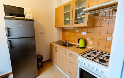 Na prenájom 1 izb. byt 42 m², klimatizovaný, Kúpeľná  ul, BA I – Staré Mesto, od 1.7.2026