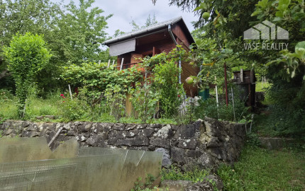 2 chatky, pozemok 563m2 Trenčianske Teplice