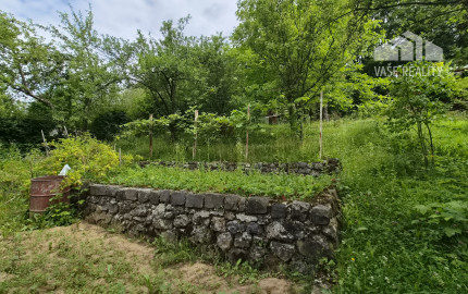 2 chatky, pozemok 563m2 Trenčianske Teplice