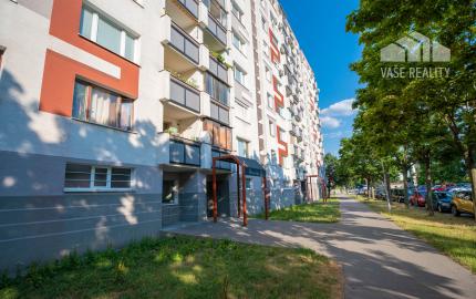 Na predaj 1-izbový byt s lodžiou, 38  m², Hraničná ul. Ružinov – Prievoz