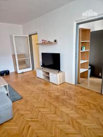 Prenájom 1-izbového bytu 42m2, A. Hlinku Piešťany