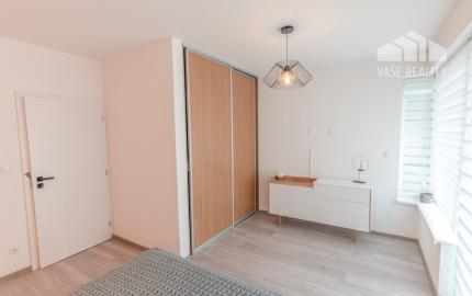 --- REZERVOVANÉ ---NA PREDAJ  Luxusný 2-izbový byt s garážou, Hrachová