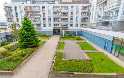 --- REZERVOVANÉ ---NA PREDAJ  Luxusný 2-izbový byt s garážou, Hrachová