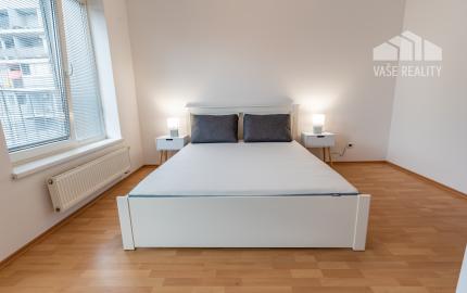 Na prenájom luxusný 2-izbový byt, 73 m², garážové státie, Bratislava – Ružinov (Hrachová), ihneď voľný