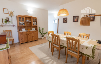 Na prenájom priestranný 3-izbový byt s lodžiou, 101 m², nádherný výhľad na Bratislavu,Zadunajská cesta, Petržalka, od 10/2026