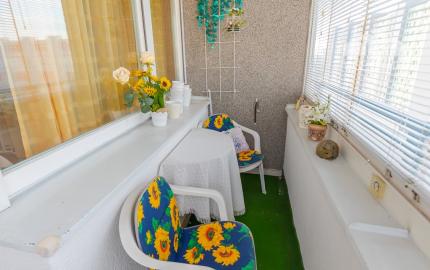 Na prenájom priestranný 3-izbový byt s lodžiou, 101 m², nádherný výhľad na Bratislavu,Zadunajská cesta, Petržalka, od 10/2026