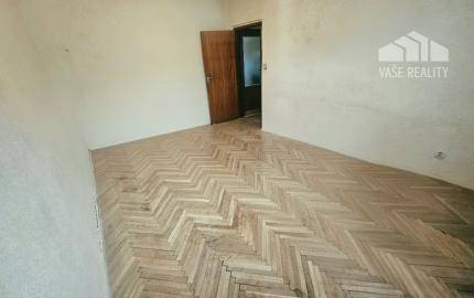 2,5 izbový byt Bánovce nad Bebravou/CENTRUM-STRED/PLASTOVÉ OKNÁ