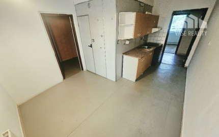 2,5 izbový byt Bánovce nad Bebravou/CENTRUM-STRED/PLASTOVÉ OKNÁ