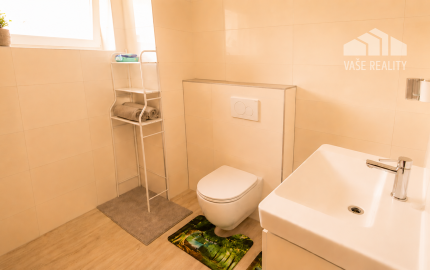 Moderný 2-izbový byt s balkónom a vlastným parkovaním v novostavbe Moravany nad Váhom