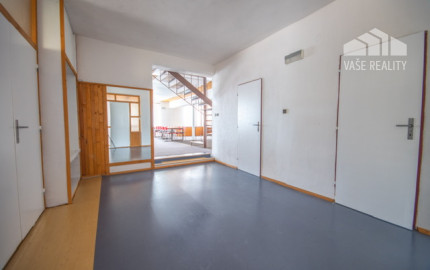 Exkluzívna ponuka, Komerčný objekt Pravenec, pozemok 2100 m2
