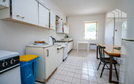 Exkluzívna ponuka, Komerčný objekt Pravenec, pozemok 2100 m2