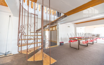 Exkluzívna ponuka, Komerčný objekt Pravenec, pozemok 2100 m2