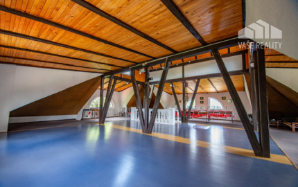 Exkluzívna ponuka, Komerčný objekt Pravenec, pozemok 2100 m2