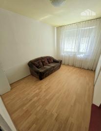 3 izbový byt Bánovce nad Bebravou/ DUBNIČKA /63 m2/ LOGGIA/ PIVNICA
