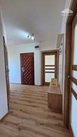 ** EXKLUZÍVNE ** Na predaj 3-izbový byt s balkónom po rozsiahlej modernej rekonštrukcií - ul Dukelská, Nové Mesto n/V