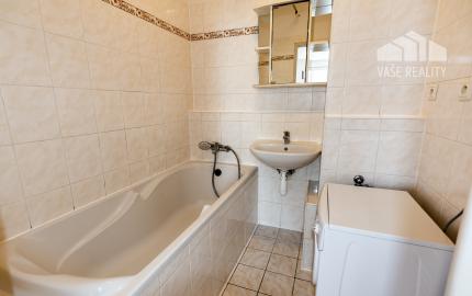 Na prenájom krásny a veľký 1-izbový byt s balkónom, 48 m², Agátová ul. Dúbravka, voľný ihneď