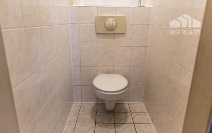Na prenájom krásny a veľký 1-izbový byt s balkónom, 48 m², Agátová ul. Dúbravka, voľný ihneď