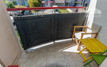 Na prenájom krásny a veľký 1-izbový byt s balkónom, 48 m², Agátová ul. Dúbravka, voľný ihneď