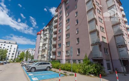 Na prenájom krásny a veľký 1-izbový byt s balkónom, 48 m², Agátová ul. Dúbravka, voľný ihneď