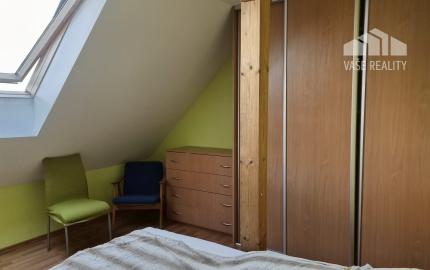RODINNÝ DOM S DVOMI BYTOVÝMI JEDNOTKAMI – INOVECKÁ ULICA, TRENČÍN