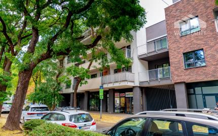 Obchodný priestor na prenájom, 90 m², Šumavská ulica, BA – Ružinov, ihneď voľný + parkovacie miesto