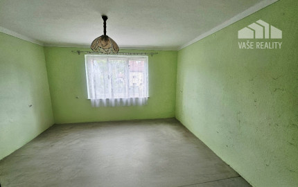 Rodinný dom s krásnym pozemkom v obci Kšinná /POZEMOK 831 m2