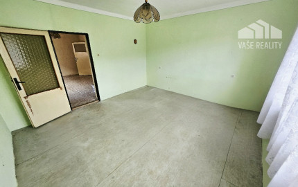 Rodinný dom s krásnym pozemkom v obci Kšinná /POZEMOK 831 m2