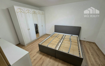 PRENÁJOM Bánovce nad Bebravou/3 IZBOVÝ BYT/ CENTRUM-STRED/