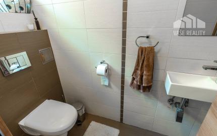Na predaj výnimočný 3-izbový rodinný dom, 249 m², Vajnory