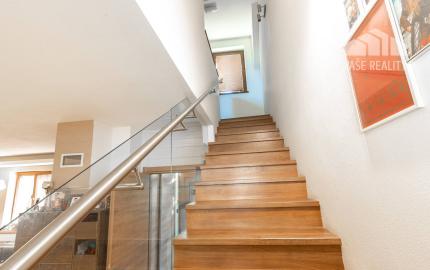Na predaj výnimočný 3-izbový rodinný dom, 249 m², Vajnory