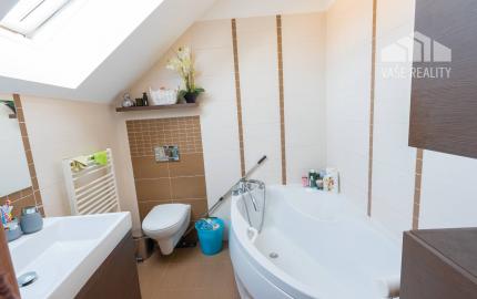 Na predaj výnimočný 3-izbový rodinný dom, 249 m², Vajnory
