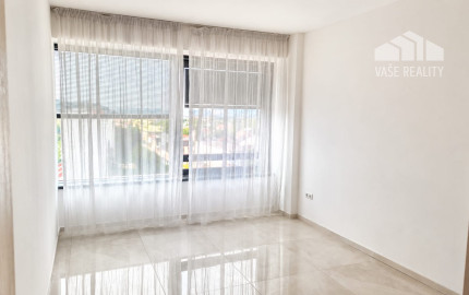 NA PREDAJ | MODERNÝ 2-IZBOVÝ BYT 57 m² | ORION – CENTRUM DUBNICE NAD VÁHOM | PODZEMNÉ PARKOVANIE 3 ROKY GRÁTIS