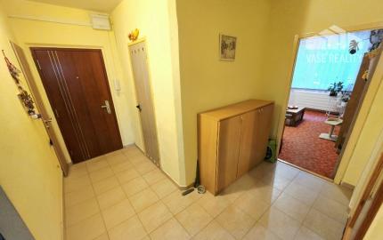 4 izbový byt Bánovce nad Bebravou /CENTRUM - STRED / 80 m2/ PIVNICA
