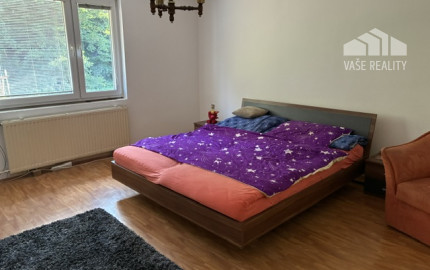 Predám Rodinný dom Červený Kameň, pozemok 340 m2