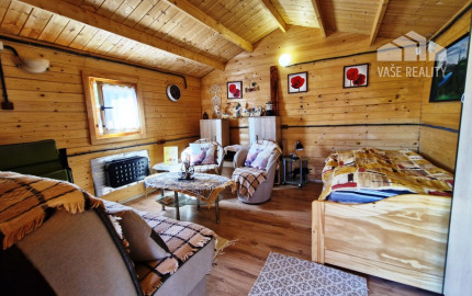 ** Na predaj záhradná chata s príslušenstvom, pozemkom 402 m² a krásnym výhľadom – Nové Mesto n/V **