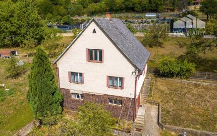 REZERVOVANÉ* Na predaj Rodinný dom LEDNICA, pozemok 1064 m2