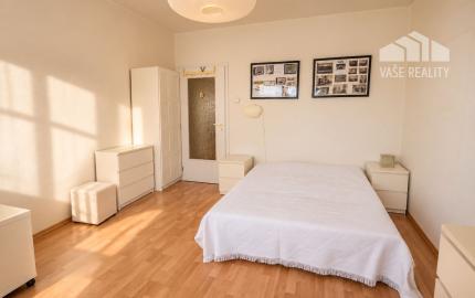 Na prenájom priestranný 3-izbový byt s lodžiou, 101 m², nádherný výhľad na Bratislavu,Zadunajská cesta, Petržalka, od 10/2026