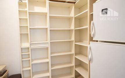 Na prenájom priestranný 3-izbový byt s lodžiou, 101 m², nádherný výhľad na Bratislavu,Zadunajská cesta, Petržalka, od 10/2026
