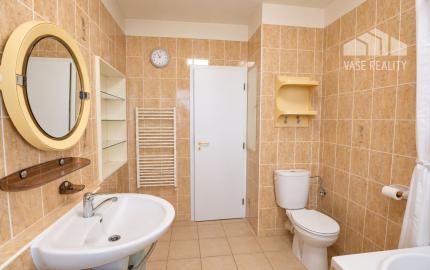 Na prenájom priestranný 3-izbový byt s lodžiou, 101 m², nádherný výhľad na Bratislavu,Zadunajská cesta, Petržalka, od 10/2026