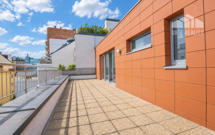 Reprezentatívne administratívne priestory s terasou, Dunajská ul. 124 m², ihneď voľný
