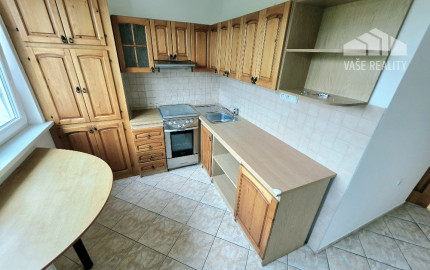 PRENÁJOM Bánovce nad Bebravou/3 IZBOVÝ BYT/ CENTRUM / 69m2