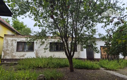 Dva rodinné domy,  na pozemku 763 m² – Horná Breznica