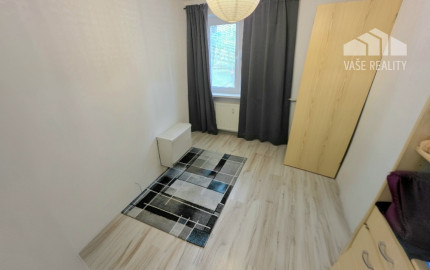 3 izbový byt Bánovce nad Bebravou /CENTRUM / 52 m2/ PIVNICA
