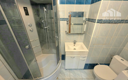PRENÁJOM Bánovce nad Bebravou/2 IZBOVÝ BYT/ CENTRUM /LOGGIA