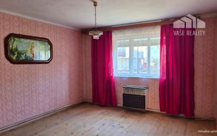 DOM S POTENCIÁLOM A VEĽKOU ZÁHRADOU – PREJTA, POZEMOK 1 050 m²