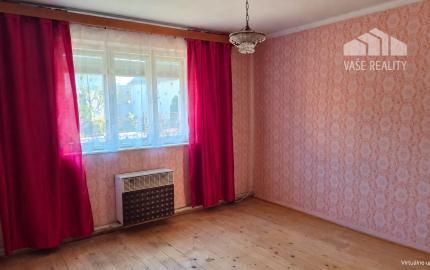 DOM S POTENCIÁLOM A VEĽKOU ZÁHRADOU – PREJTA, POZEMOK 1 050 m²