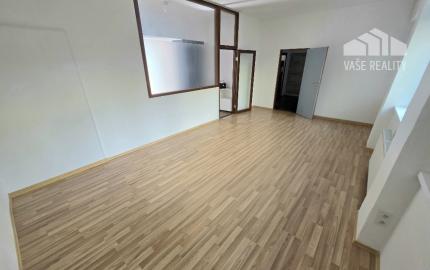 PRENÁJOM Bánovce nad Bebravou/2 IZBOVÝ BYT/CENTRUM-STRED/70m2