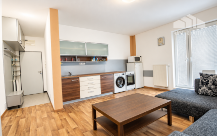 Na prenájom 2-izbový byt, 47 m², klimatizovaný, Odborárska ul., BA – Nové Mesto, ihneď voľný