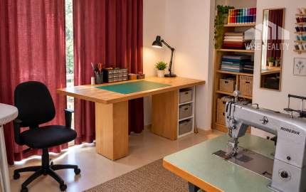 MODERNÝ 6-IZBOVÝ BUNGALOV S TERASOU A POZEMKOM 884 m² – RATNOVCE